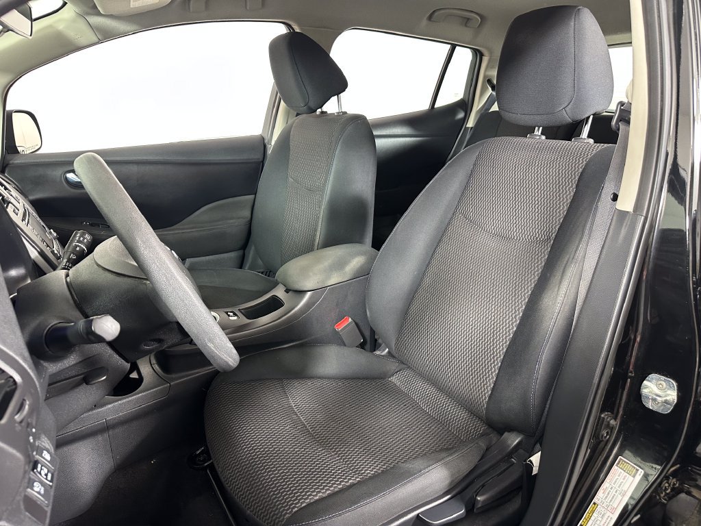 Used 2017 Nissan Leaf S FWD image 13