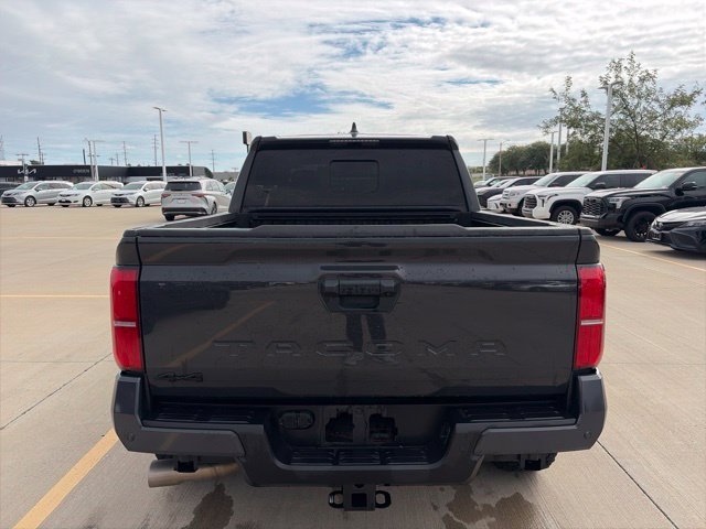 Used 2024 Toyota Tacoma TRD Sport w/ TRD Sport Upgrade Package AWD/4WD image 6