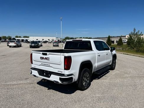 Used 2024 GMC Sierra 1500 AT4 w/ AT4 Premium Package AWD/4WD image 5