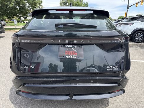 Used 2024 Nissan Ariya AWD image 7