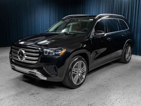 New 2026 Mercedes-Benz GLS 450 4MATIC image 1