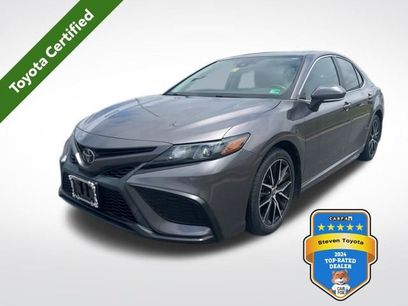 Used 2021 Toyota Camry SE w/ Cold Weather Package
