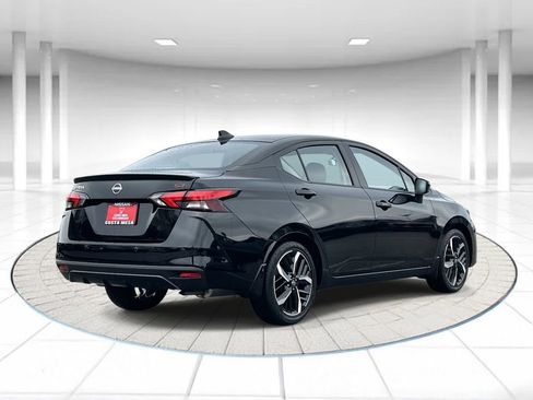 Used 2025 Nissan Versa SR w/ Trunk Package image 2