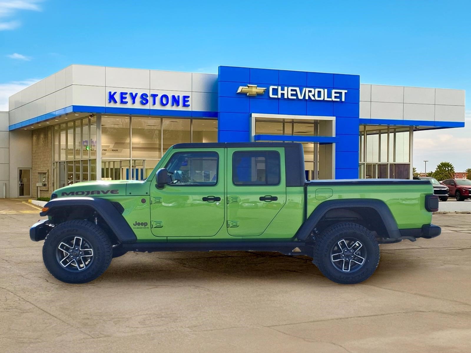 Used 2025 Jeep Gladiator Mojave w/ Convenience Group AWD/4WD image 4
