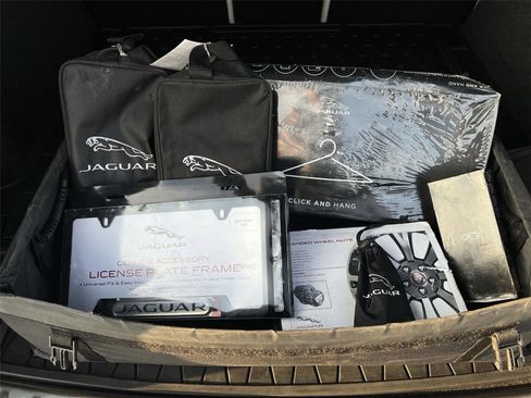 Used 2020 Jaguar F-PACE Prestige image 25