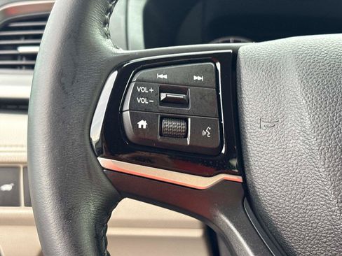 Certified 2025 Honda Odyssey EX-L image 32