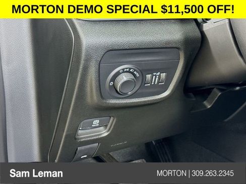 New 2025 Jeep Grand Cherokee Altitude image 10