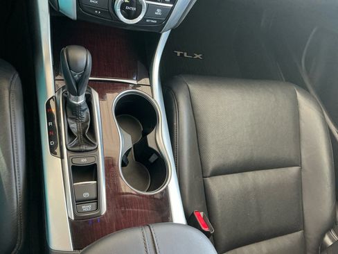 Used 2015 Acura TLX w/ Technology Package image 18