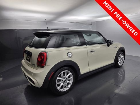 Used 2015 MINI Cooper S image 17