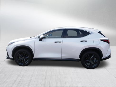 Used 2025 Lexus NX 450h+ AWD w/ Towing Package (2000 Lbs) image 4