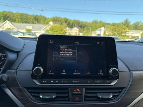 Used 2023 Nissan Altima 2.5 SV AWD/4WD image 32