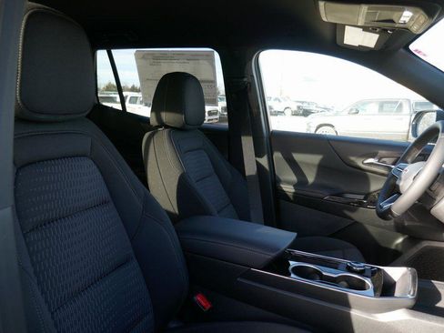 New 2026 Chevrolet Equinox LT w/ Midnight Edition FWD image 9