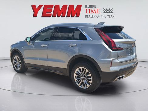 Used 2024 Cadillac XT4 Premium Luxury FWD image 8