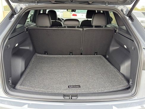 New 2026 Volkswagen Atlas Cross Sport SE image 27