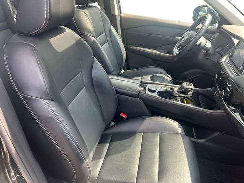 Used 2023 Nissan Rogue SL AWD/4WD image 16