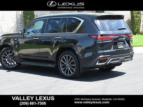 New 2026 Lexus LX 700h F Sport AWD/4WD image 4