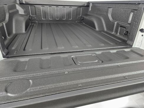 New 2026 Jeep Gladiator Sport AWD/4WD image 18