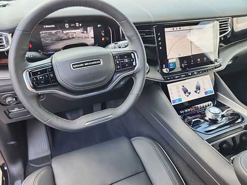 New 2024 Jeep Grand Wagoneer Series II AWD/4WD image 7
