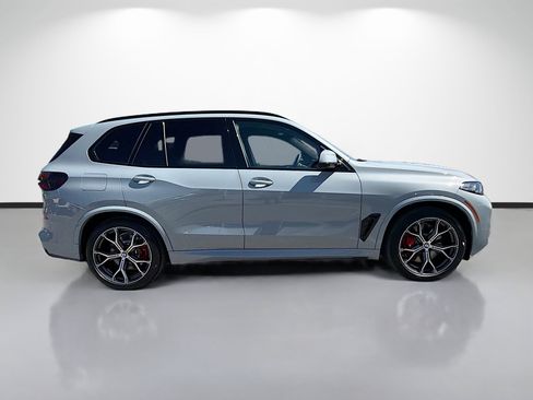 New 2026 BMW X5 xDrive50e w/ Executive Package image 2