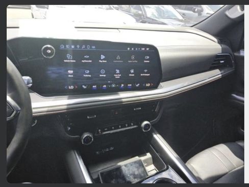 Used 2025 Chevrolet Tahoe RST w/ RST Capability Package AWD/4WD image 8