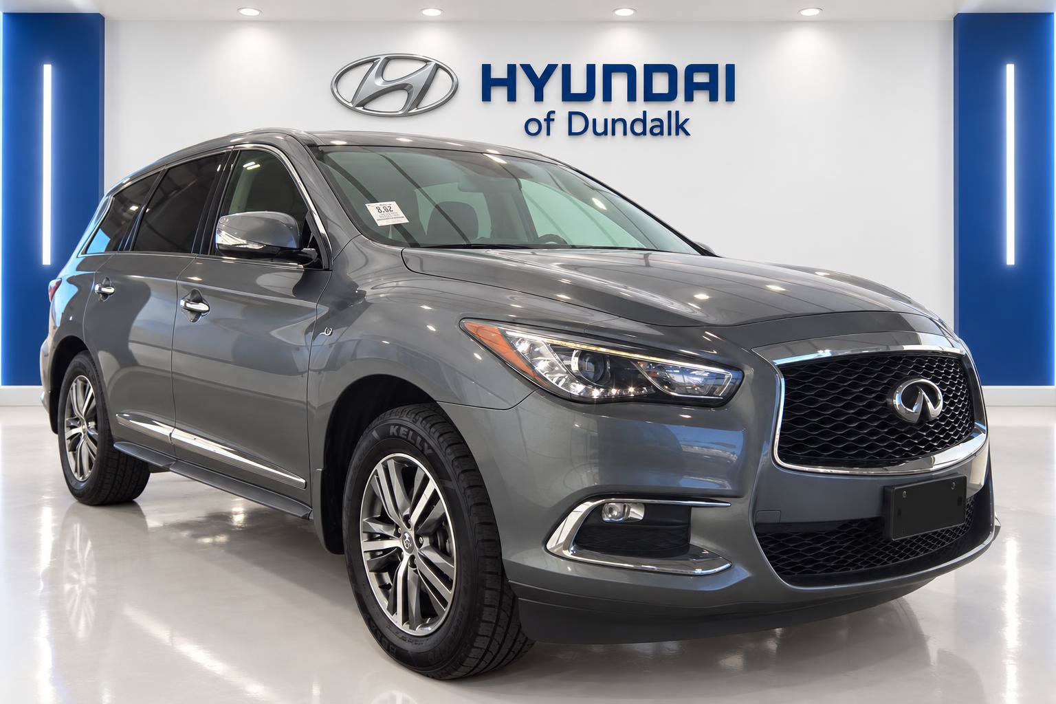 Used 2019 INFINITI QX60 Pure AWD/4WD image 3