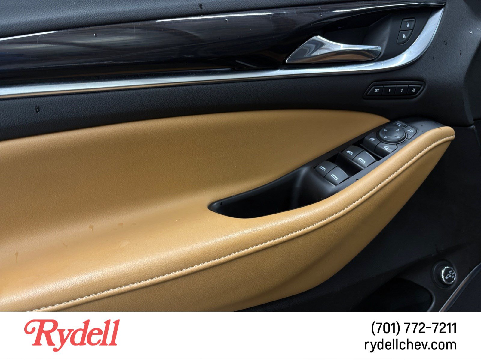 Used 2019 Buick Enclave Premium w/ Experience Buick Package AWD/4WD image 11
