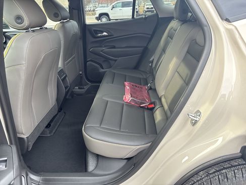 New 2026 Chevrolet Trax ACTIV FWD image 24