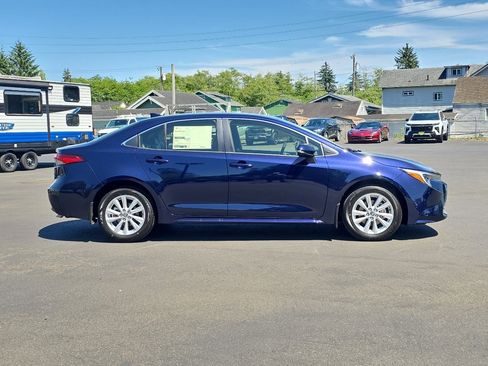 New 2026 Toyota Corolla XLE FWD image 7