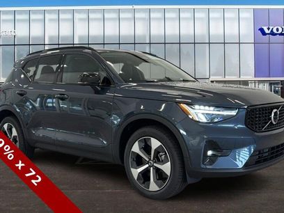 New 2026 Volvo XC40 B5 Plus w/ Climate Package