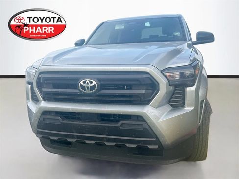Used 2026 Toyota Tacoma SR AWD/4WD image 1