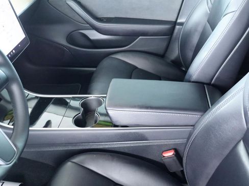 Used 2018 Tesla Model 3 Mid Range RWD image 17