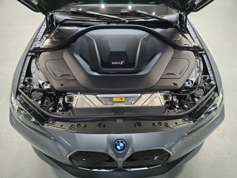 Certified 2023 BMW i4 eDrive35 image 9