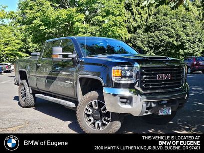 Used 2019 GMC Sierra 2500 4x4 Crew Cab w/ Sierra Convenience Package
