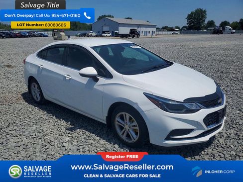 Used 2017 Chevrolet Cruze LT w/ Convenience Package FWD image 5