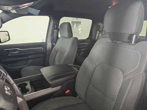 Used 2022 RAM 1500 Big Horn AWD/4WD image 11