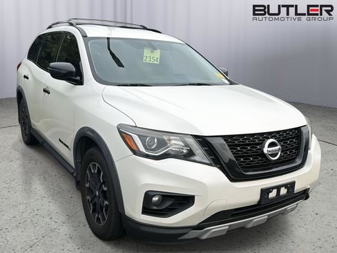 Used 2020 Nissan Pathfinder SV w/ Rock Creek Edition FWD image 6