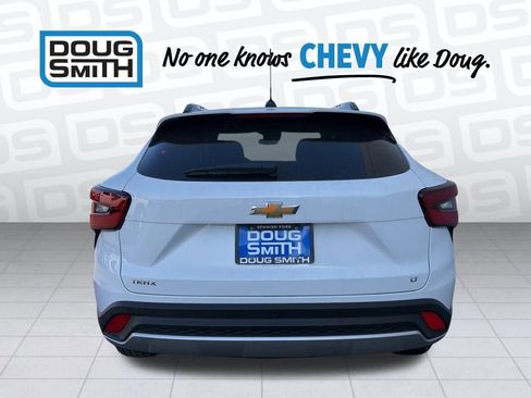 New 2026 Chevrolet Trax LT w/ Driver Confidence Package image 24
