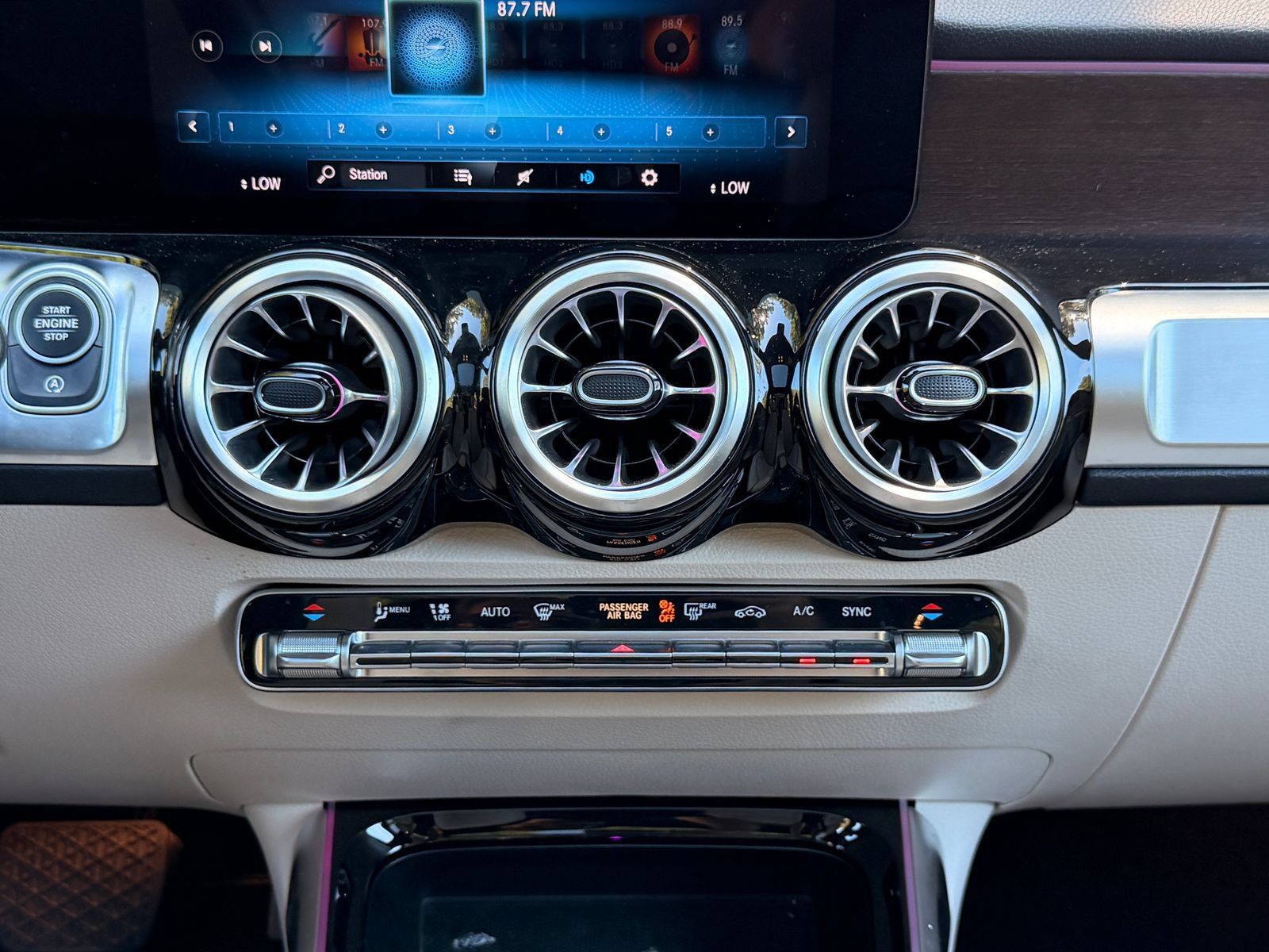 Certified 2023 Mercedes-Benz GLB 250 image 20