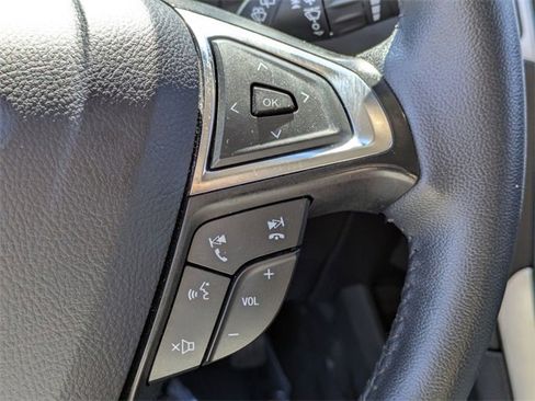 Used 2024 Ford Edge SEL image 18