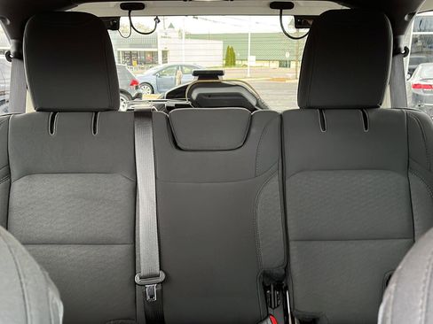 Used 2019 Jeep Wrangler Unlimited Sahara image 46