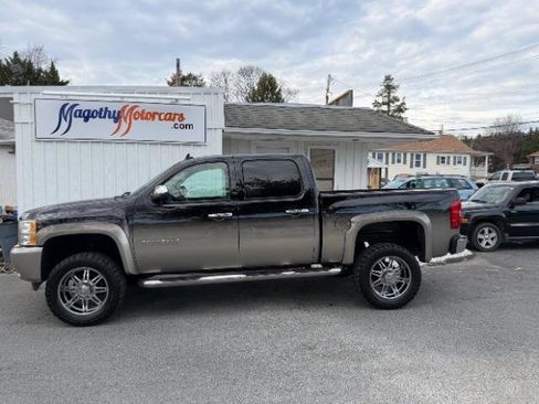 Used 2011 Chevrolet Silverado 1500 LT w/ All-Star Edition AWD/4WD image 6