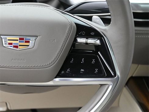 Certified 2025 Cadillac Escalade Premium Luxury Platinum w/ LPO, Floor Liner Package image 31