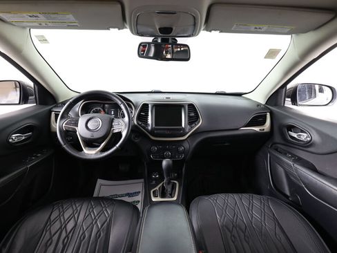 Used 2016 Jeep Cherokee Latitude AWD/4WD image 26