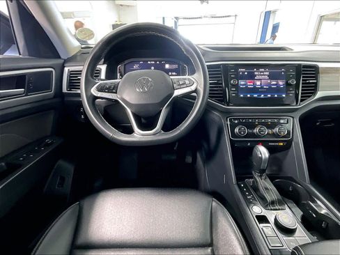Used 2023 Volkswagen Atlas SEL image 17