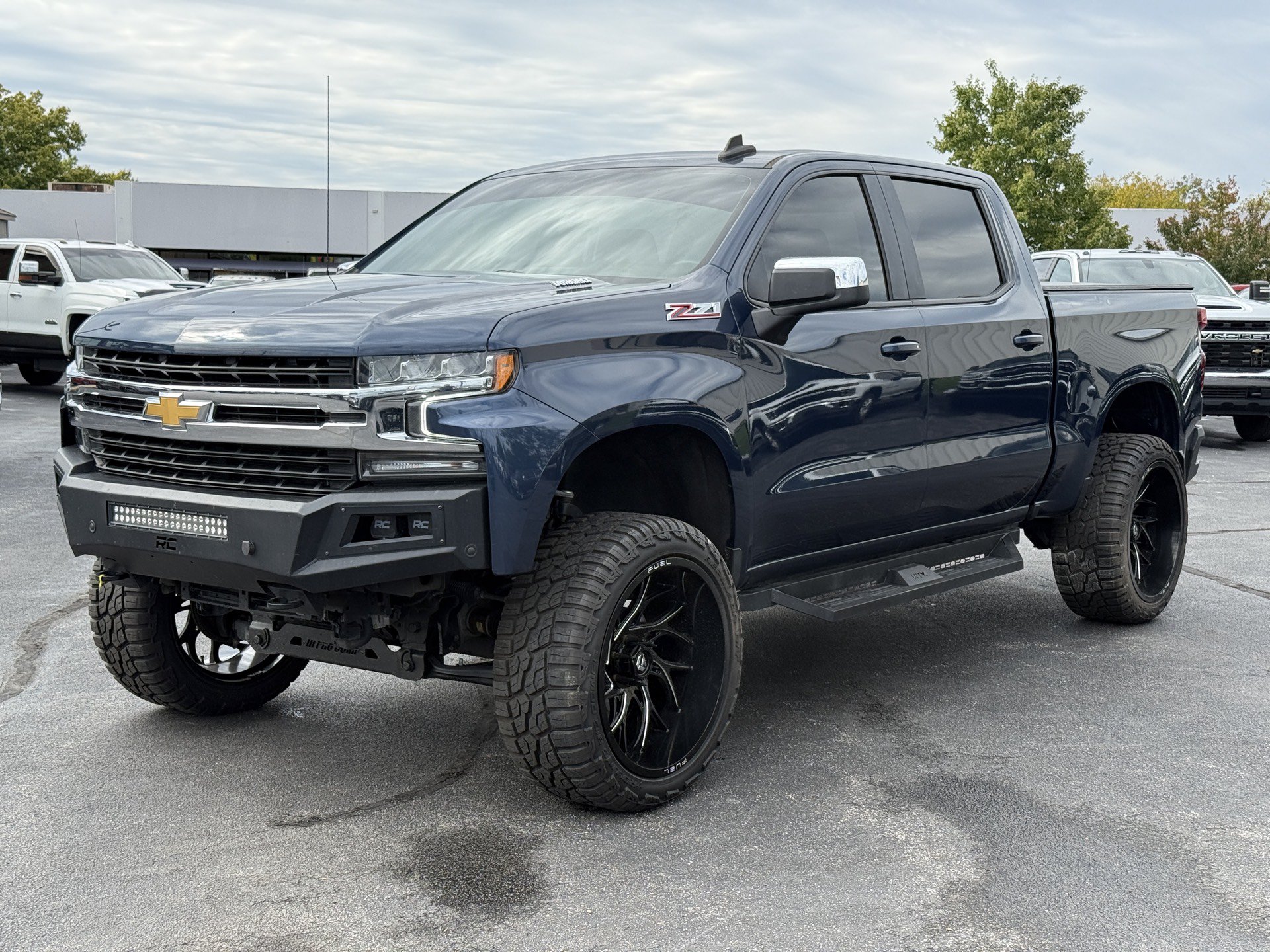 Used 2021 Chevrolet Silverado 1500 LT w/ Z71 Off-Road Package AWD/4WD image 4