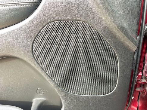 Used 2019 Jeep Grand Cherokee Limited image 19