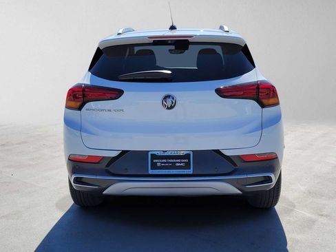 Used 2020 Buick Encore GX Essence w/ Experience Buick Package FWD image 4