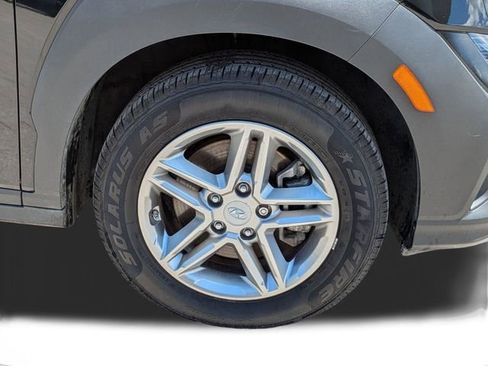 Used 2023 Hyundai Kona SE w/ Cargo Package AWD/4WD image 11