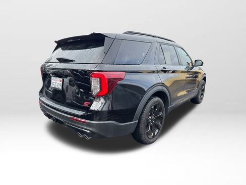 Used 2023 Ford Explorer ST w/ Equipment Group 401A image 4