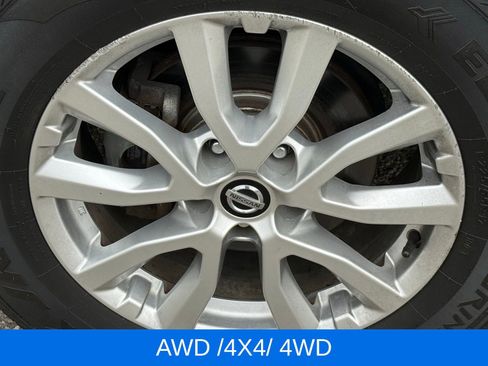 Used 2018 Nissan Rogue SV AWD/4WD image 11